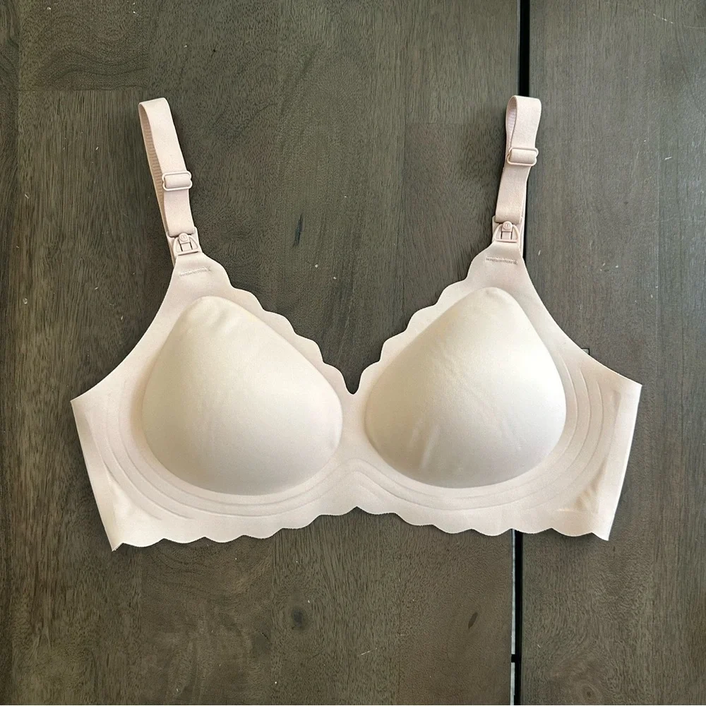 LIKE-NEW Momcozy nursing bra - Oyster Pink - Picture 4 of 6